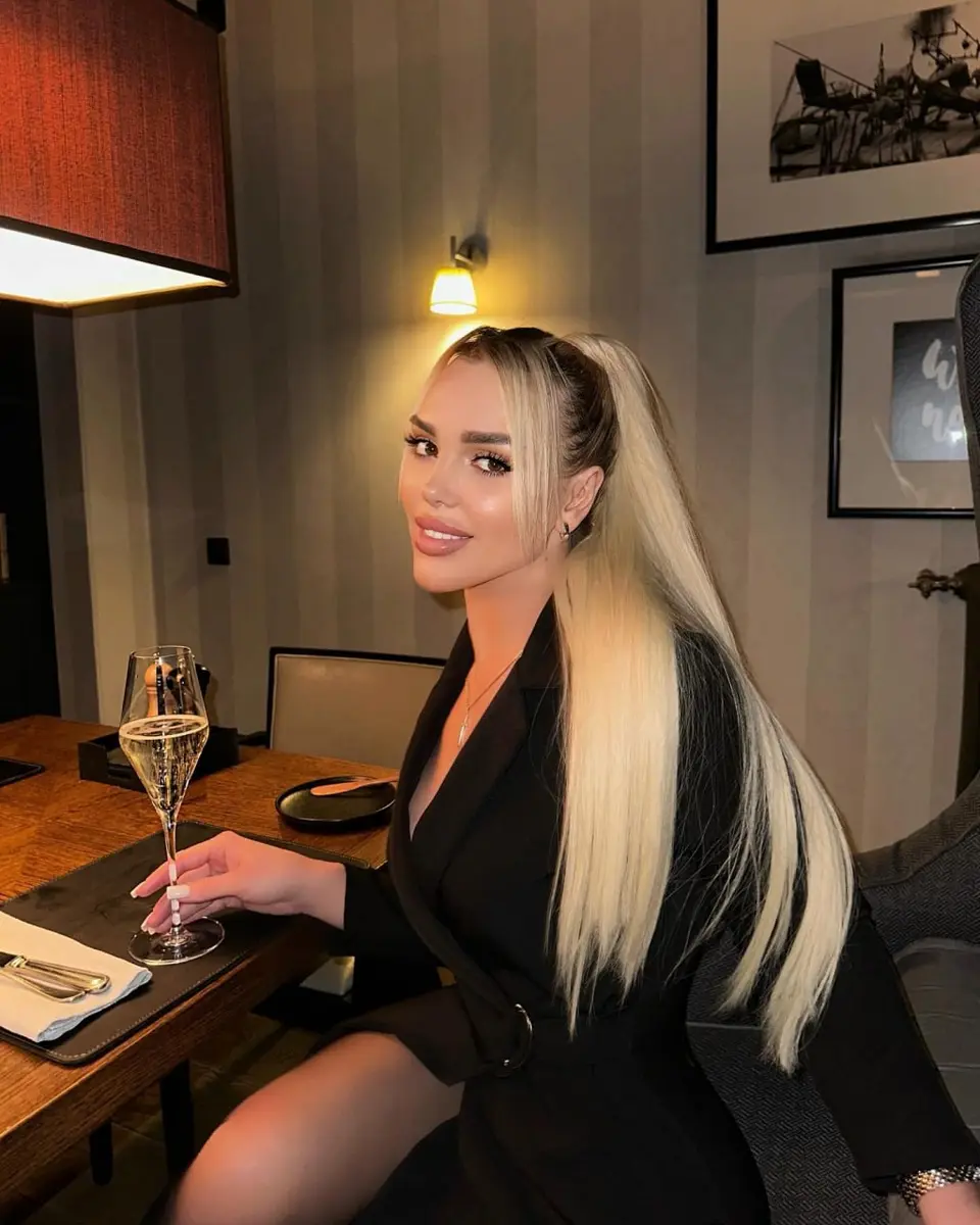 Аурора эскорт в городе Алматы