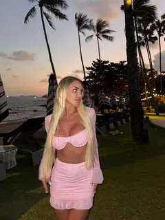 Аурора эскорт в городе Алматы