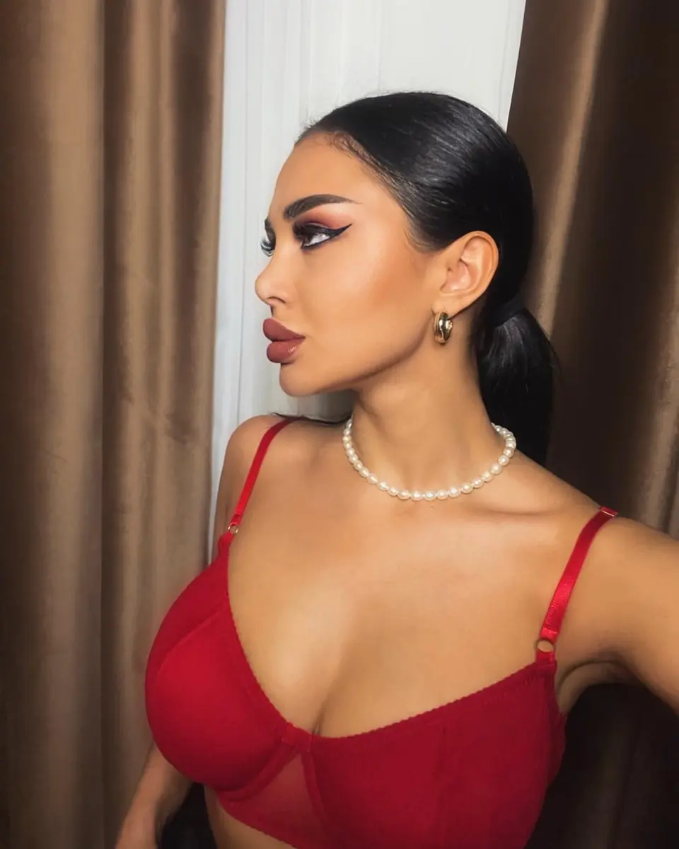 Илона эскорт в городе Алматы