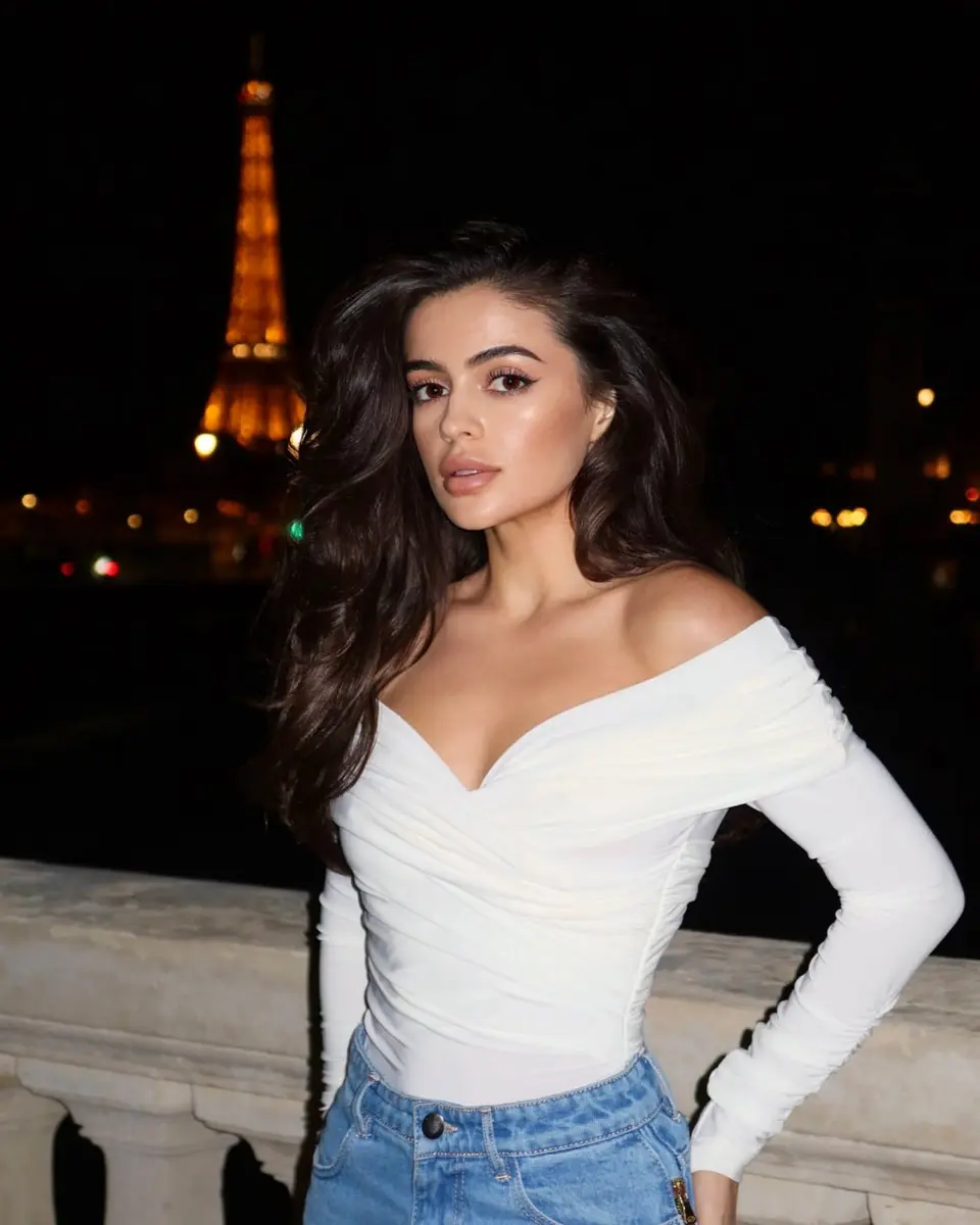 Джулия эскорт в городе Алматы