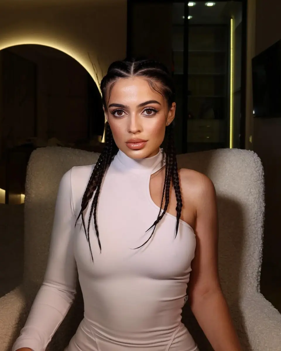 Джулия эскорт в городе Алматы