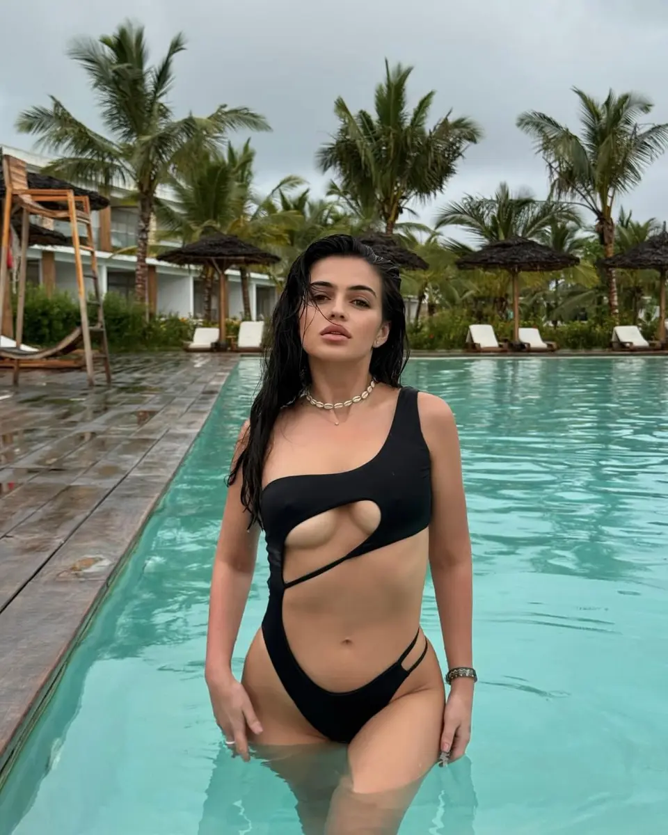 Джулия эскорт в городе Алматы