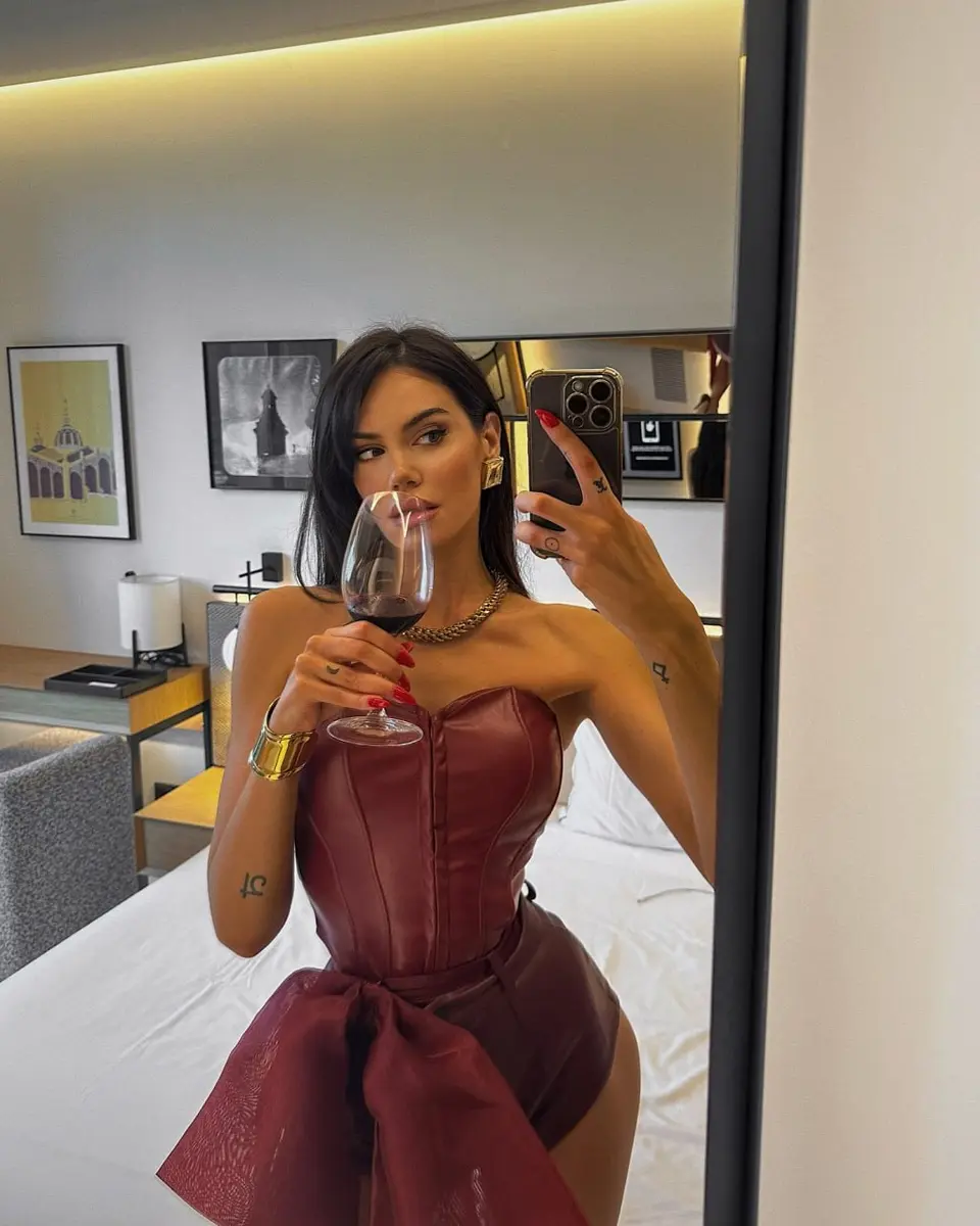 Лия эскорт в городе Алматы