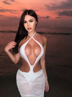 Орфелия эскорт в городе Алматы