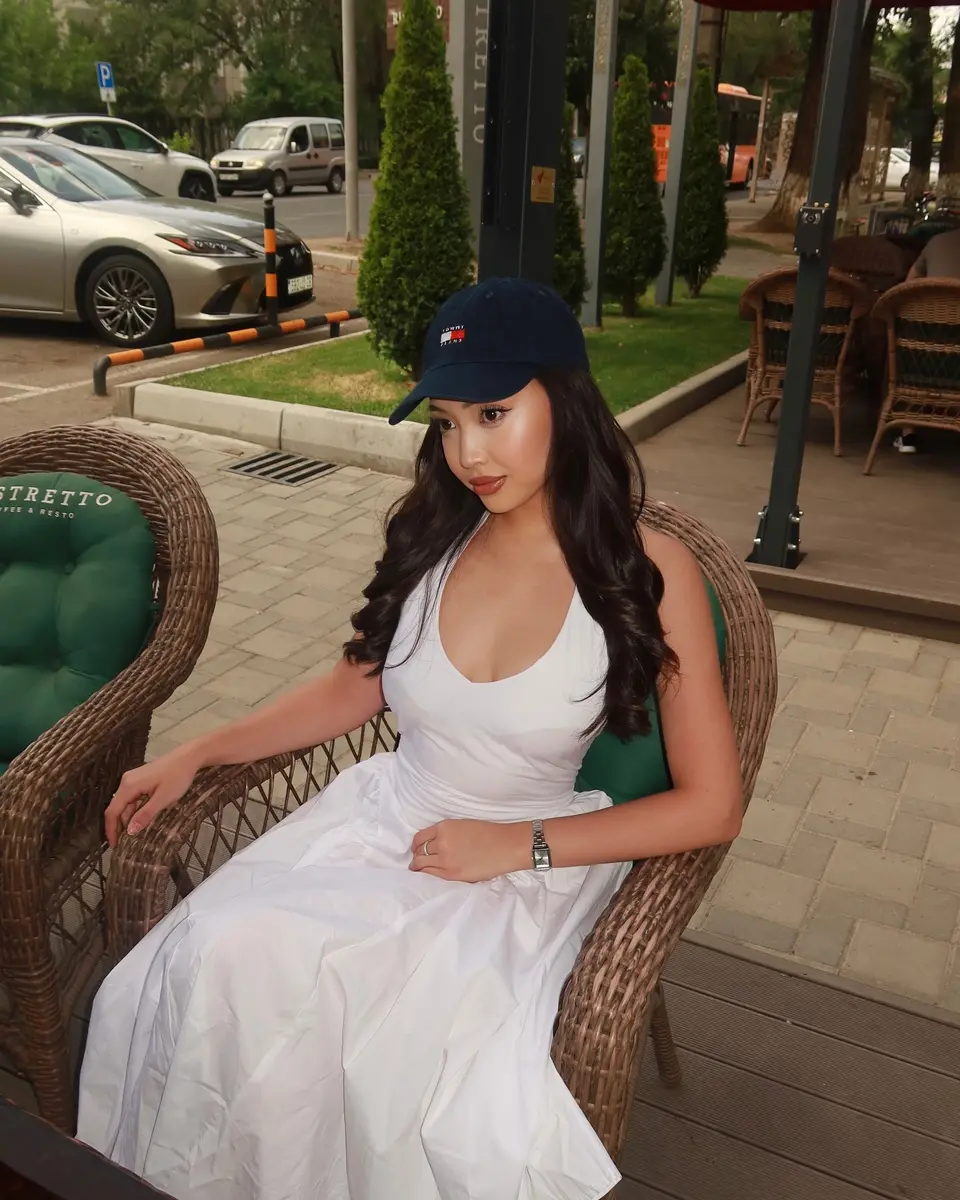 Селена эскорт в городе Алматы